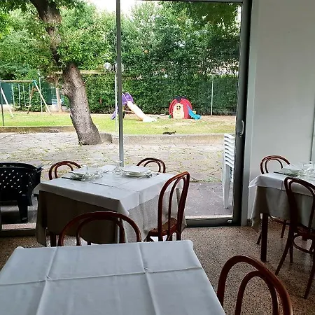 利昆尔齐酒店 西尼加利亚